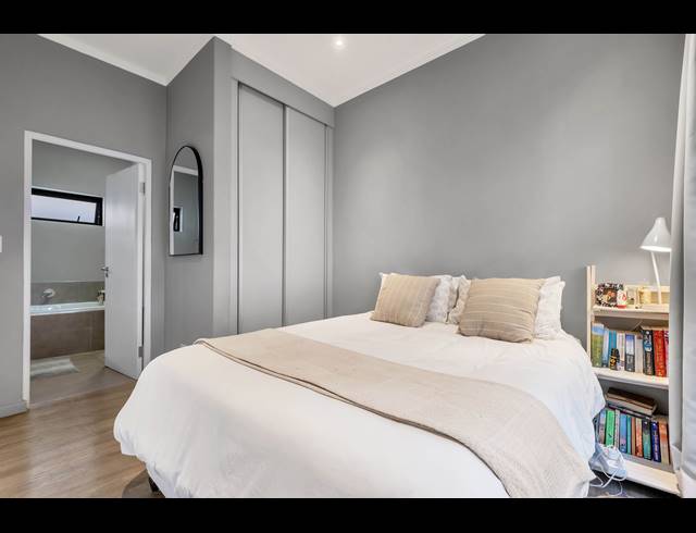 2 BEDROOM APARTMENT FOR SALE IN ROSEBANK
